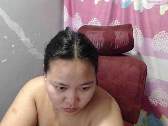 BubbleButtPinay webcam
