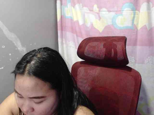 BubbleButtPinay webcam