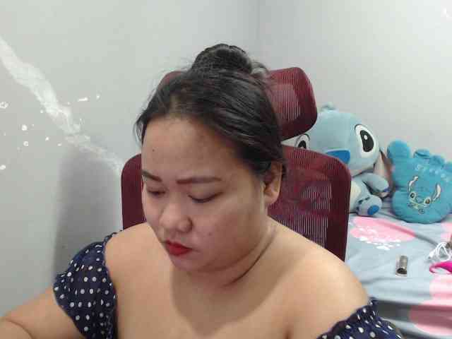 BubbleButtPinay
