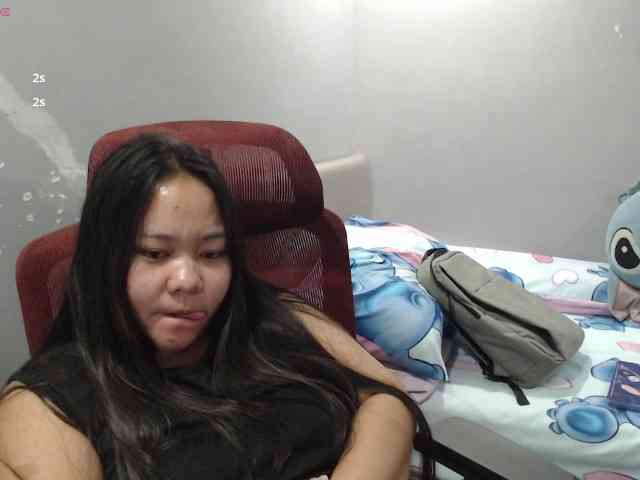 BubbleButtPinay webcam