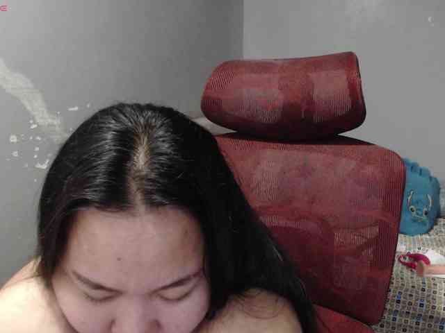 BubbleButtPinay webcam