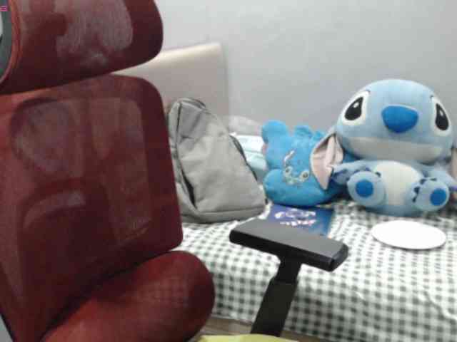 BubbleButtPinay webcam