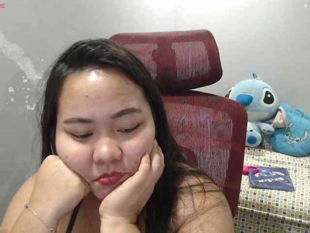 BubbleButtPinay webcam