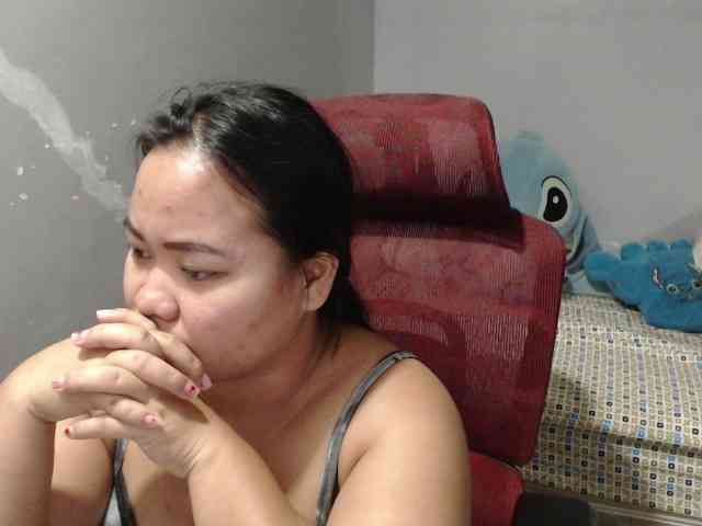 BubbleButtPinay webcam