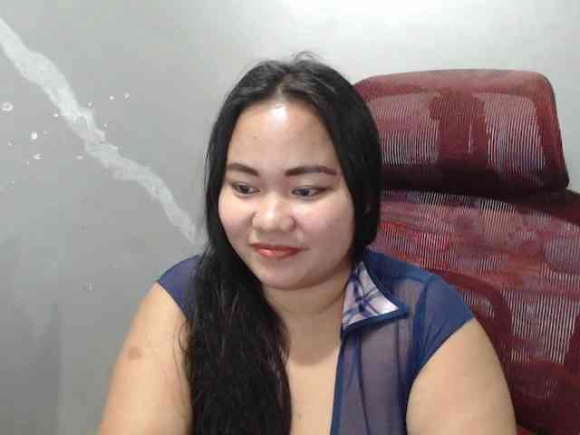 BubbleButtPinay webcam