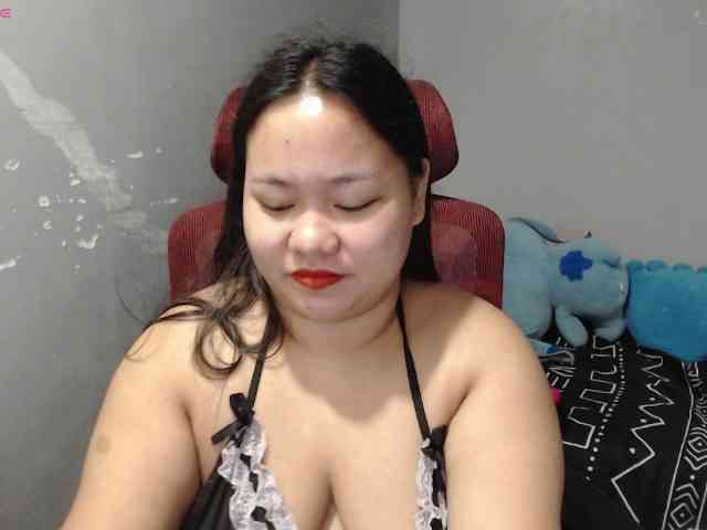 BubbleButtPinay webcam