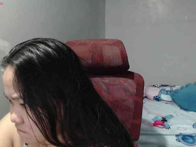 BubbleButtPinay webcam