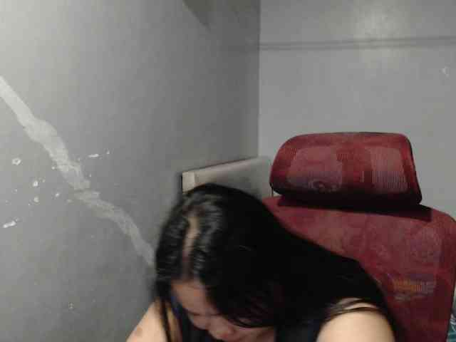 BubbleButtPinay webcam