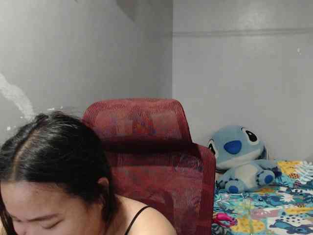 BubbleButtPinay webcam