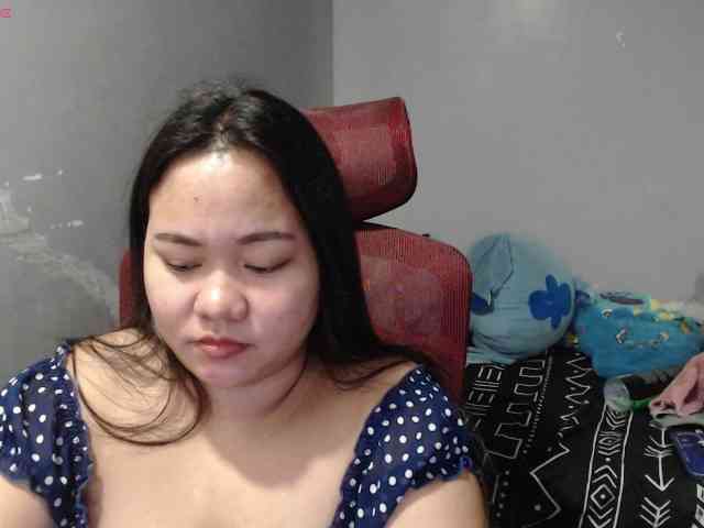 BubbleButtPinay webcam