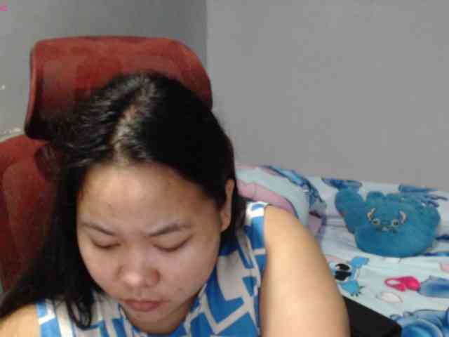 BubbleButtPinay webcam