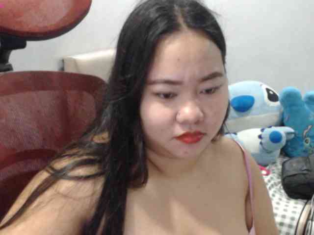 BubbleButtPinay webcam