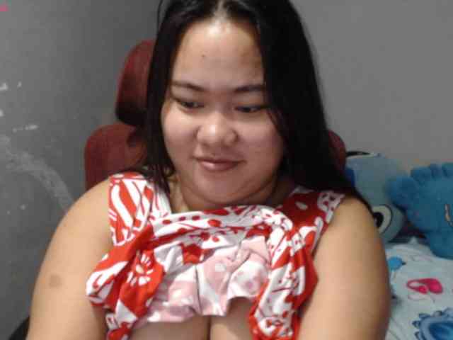 BubbleButtPinay webcam