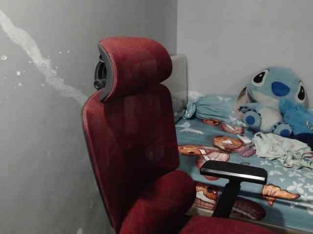 BubbleButtPinay webcam