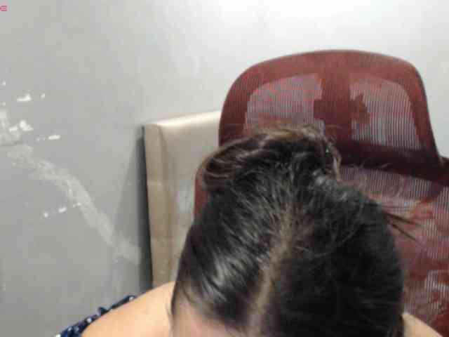 BubbleButtPinay webcam