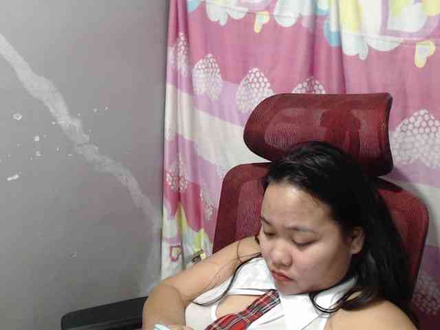 BubbleButtPinay webcam