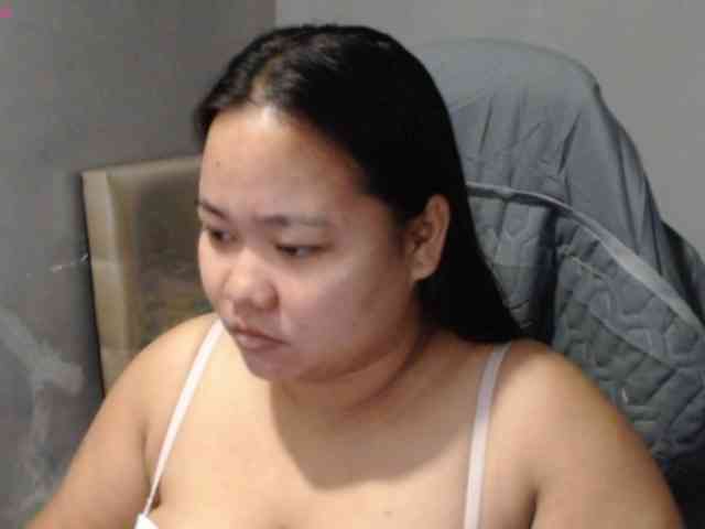 BubbleButtPinay webcam