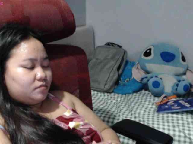 BubbleButtPinay webcam