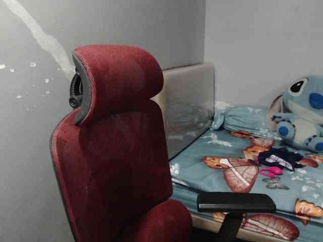 BubbleButtPinay webcam