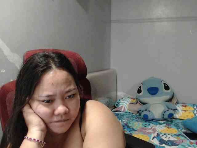 BubbleButtPinay webcam