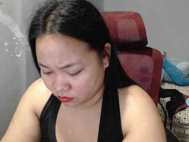 BubbleButtPinay webcam
