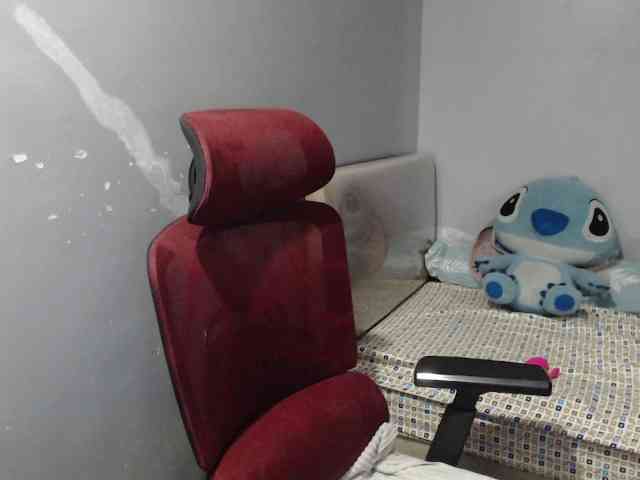 BubbleButtPinay webcam