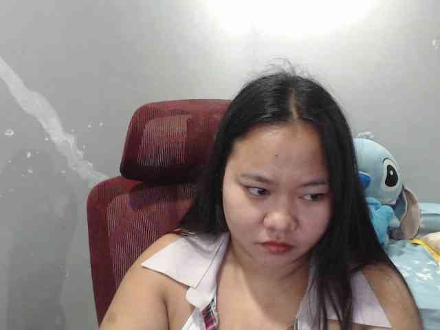 BubbleButtPinay webcam