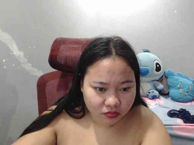 BubbleButtPinay webcam