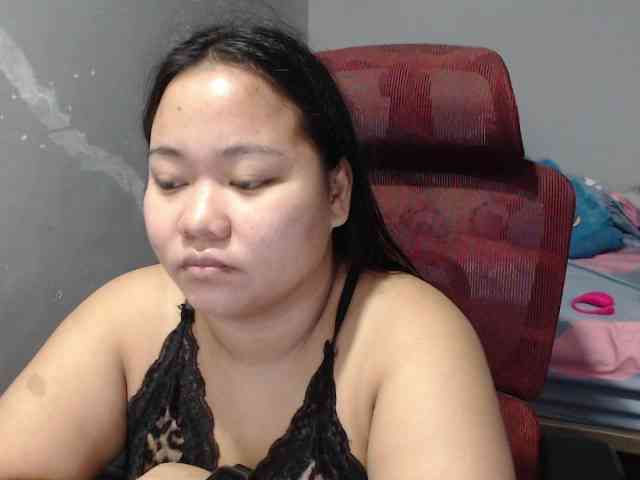 BubbleButtPinay webcam