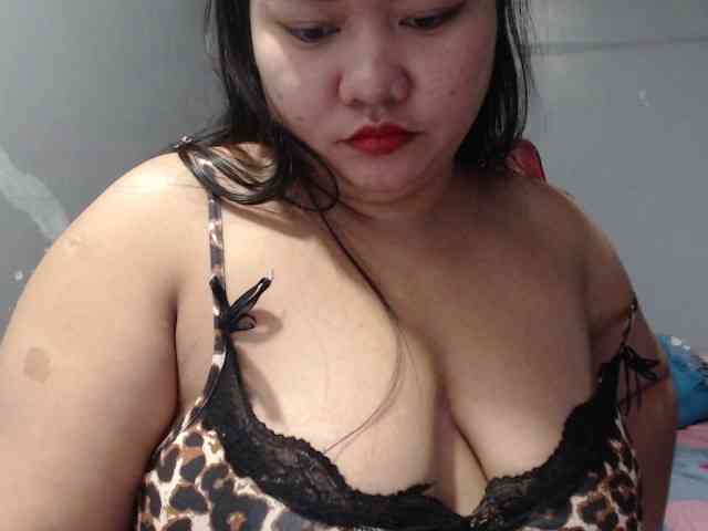 BubbleButtPinay webcam