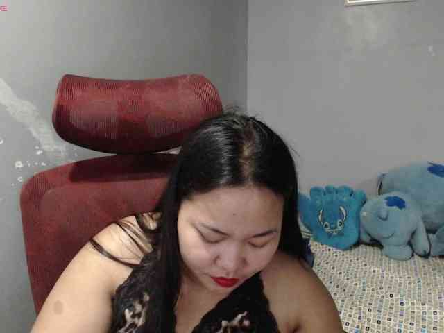 BubbleButtPinay webcam