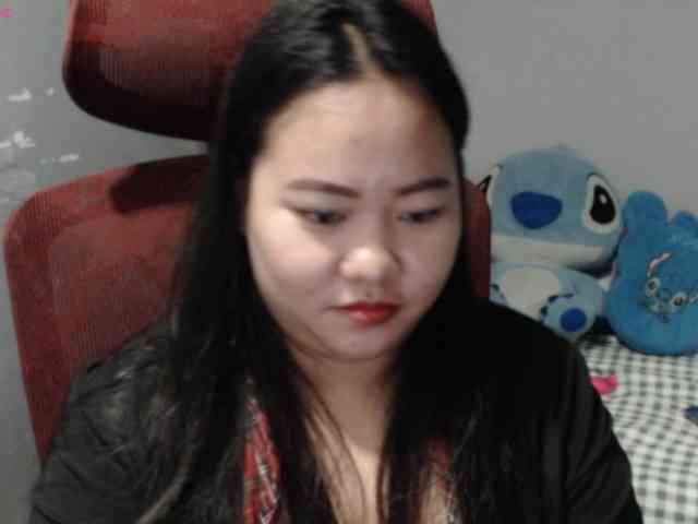 BubbleButtPinay webcam
