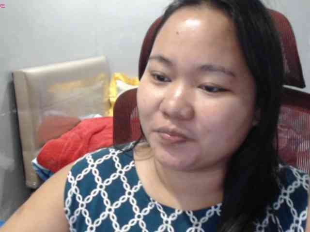 BubbleButtPinay webcam