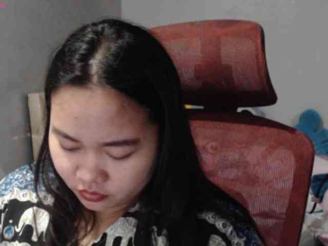 BubbleButtPinay webcam