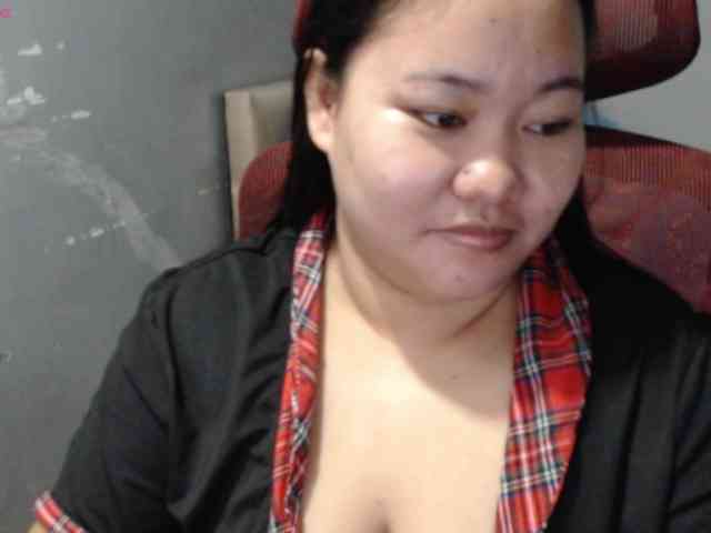 BubbleButtPinay webcam
