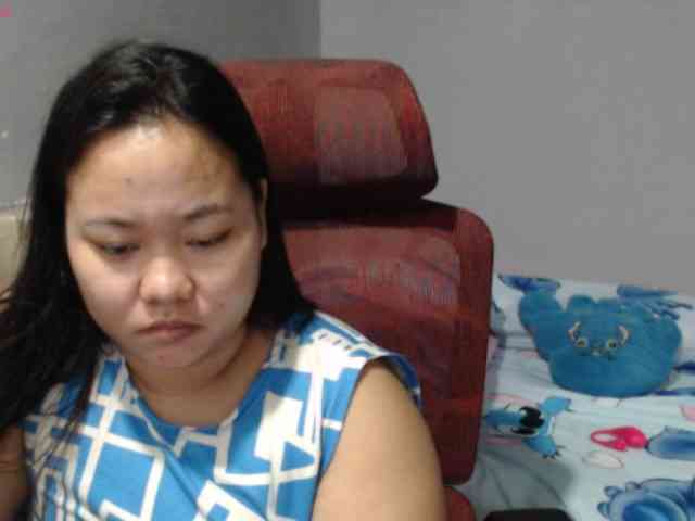 BubbleButtPinay webcam