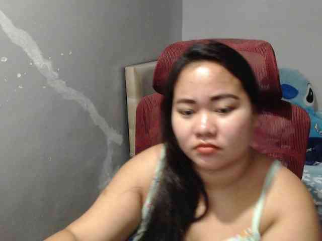 BubbleButtPinay webcam