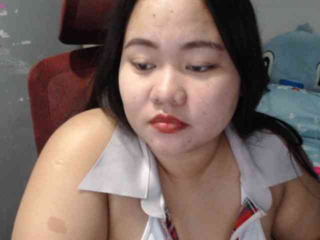BubbleButtPinay webcam
