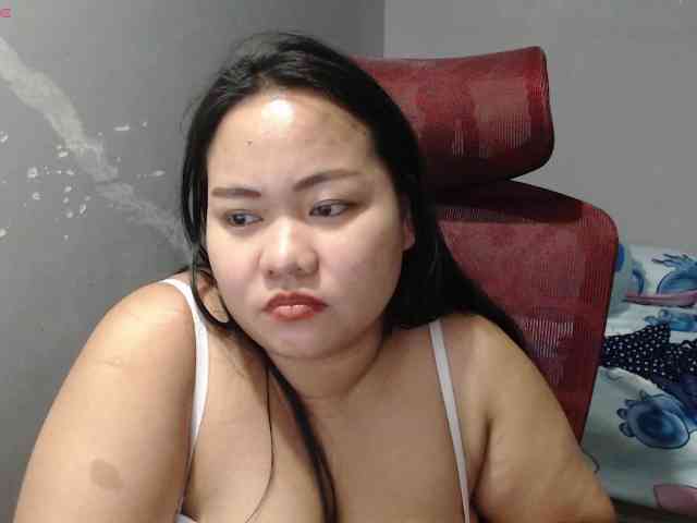 BubbleButtPinay webcam
