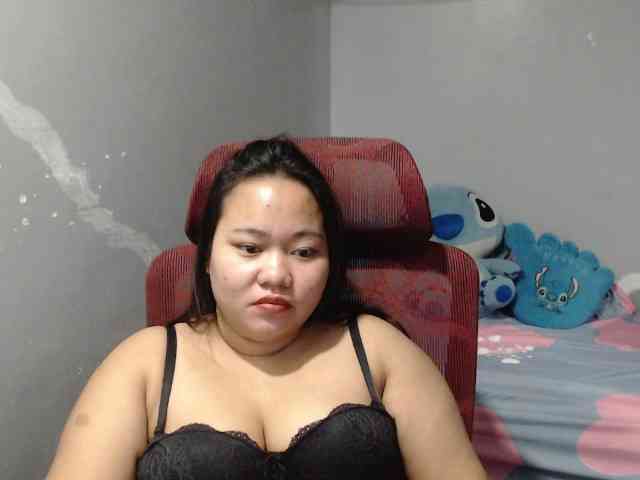 BubbleButtPinay webcam