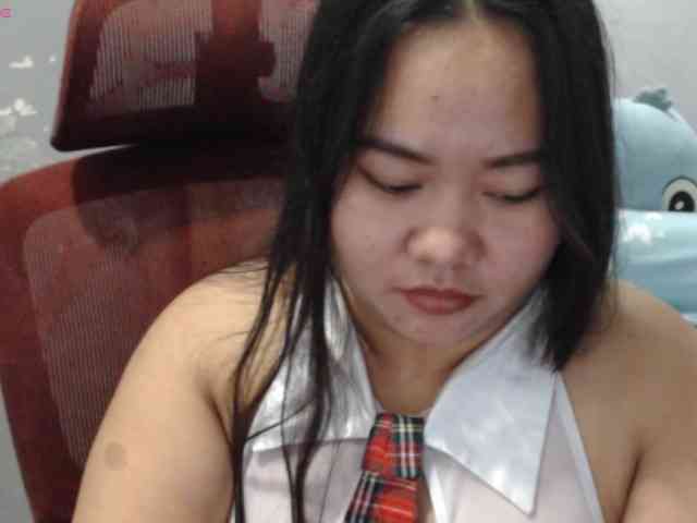 BubbleButtPinay webcam