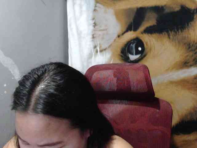 BubbleButtPinay webcam