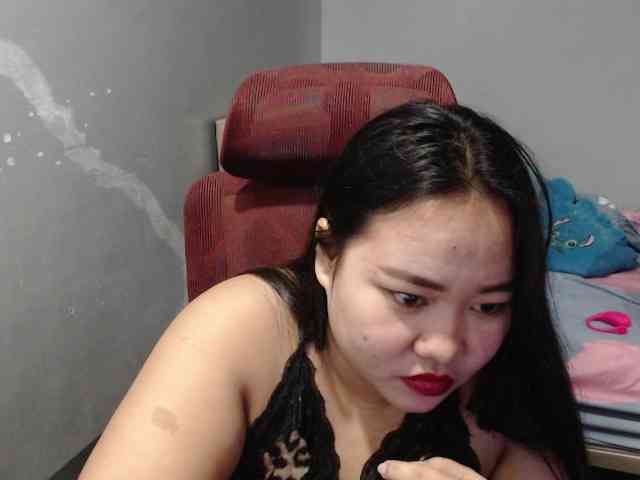 BubbleButtPinay webcam