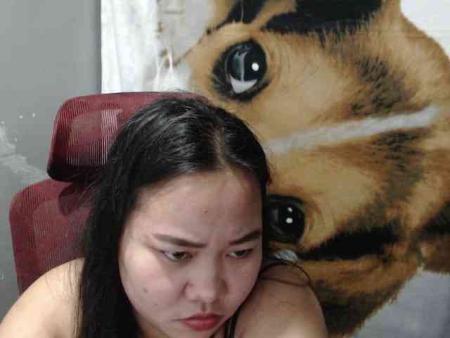 BubbleButtPinay webcam