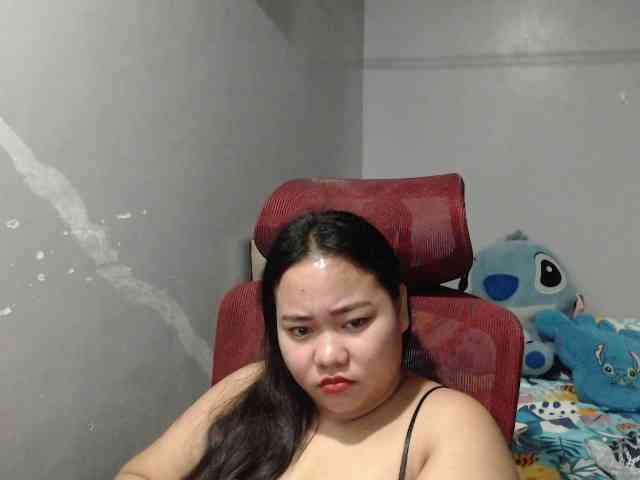 BubbleButtPinay webcam