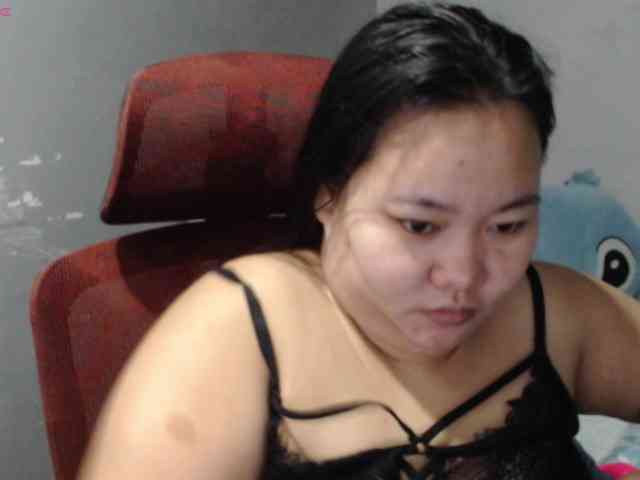 BubbleButtPinay webcam