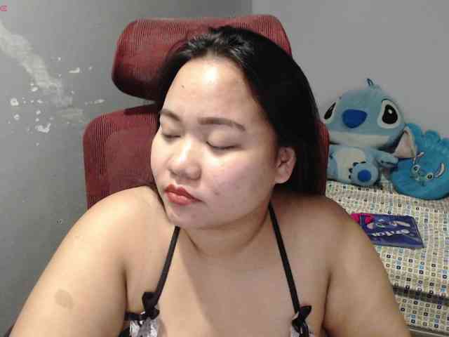 BubbleButtPinay webcam