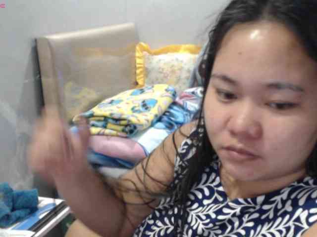 BubbleButtPinay webcam