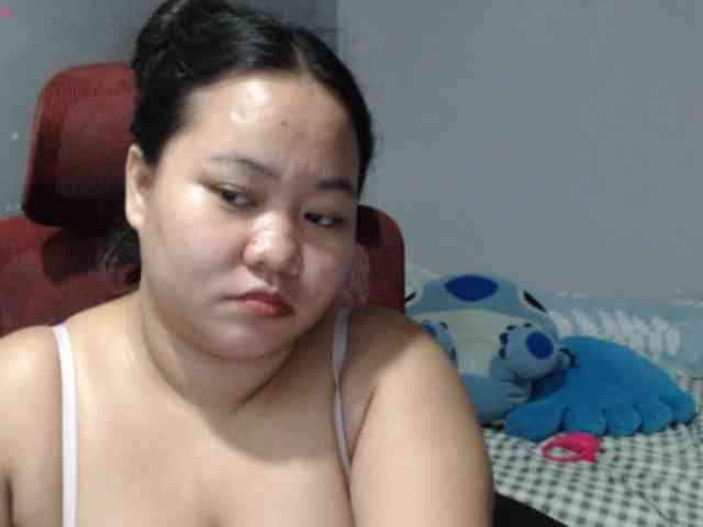 BubbleButtPinay webcam