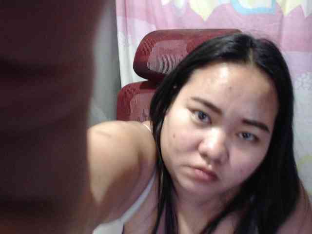 BubbleButtPinay webcam